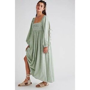 FREE PEOPLE: Dreamweaver Maxi Dress 💚🧚🏼